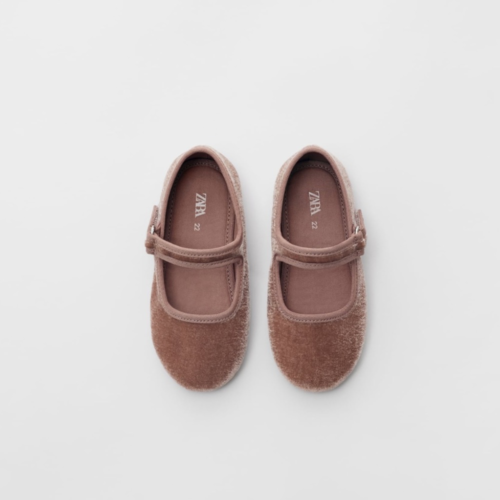 Zara Girls Velvet Mary Janes - Picture 3 of 6